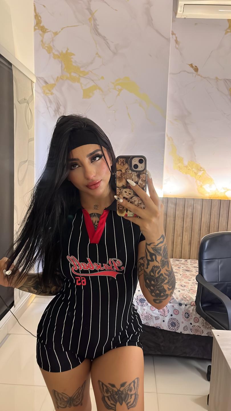 webcam model ScarletFeline from XloveCam webcam model ScarletFeline from XloveCam
