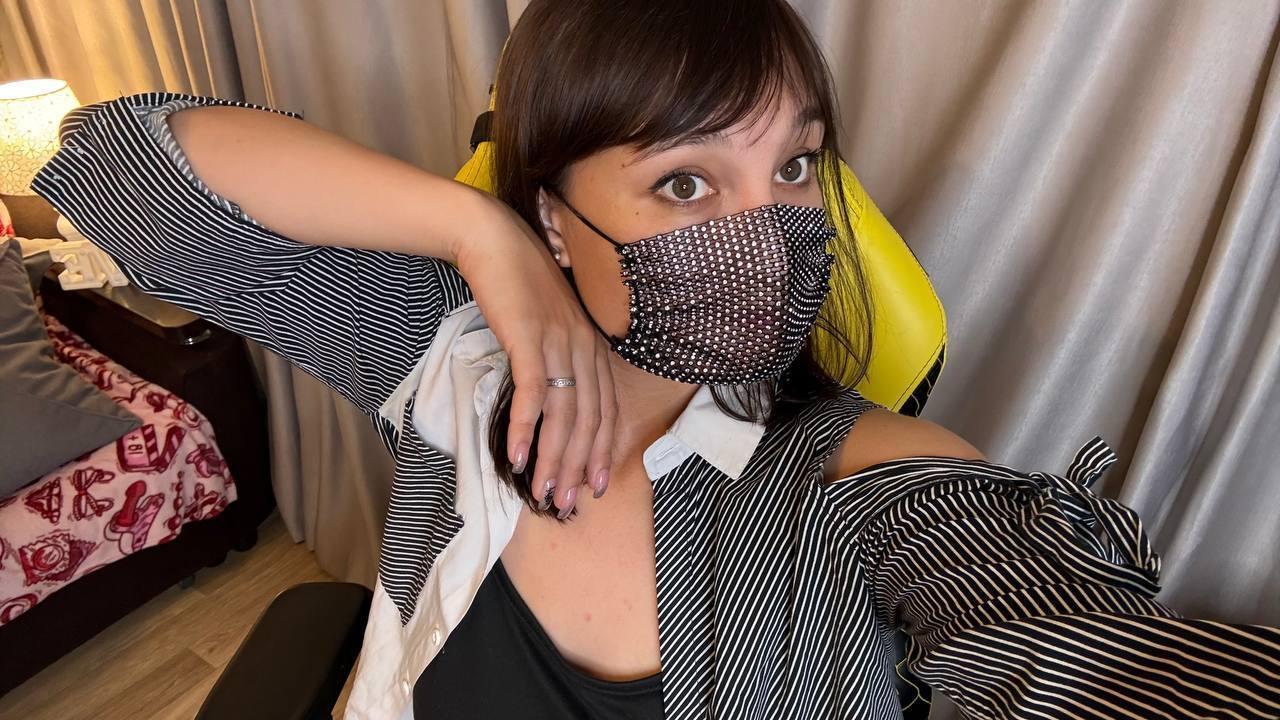 webcam model SexLoveG from XloveCam webcam model SexLoveG from XloveCam