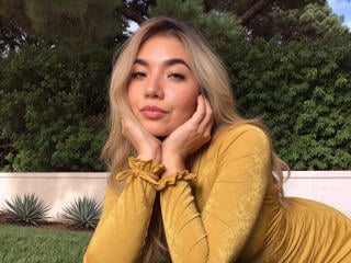 SofieWhite Fellation XXX Cams - Photo 19/21