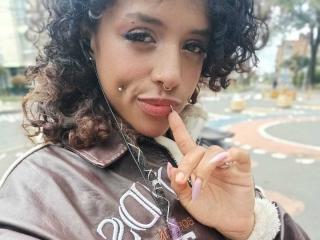 LunaKeller Anal en Webcam Live - Photo 9/21