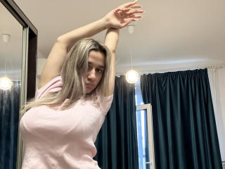 EthelBiangone Boobs Liveshow - Photo 21/21