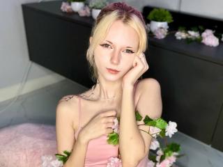 DierdreLorenzano Amateur Live Cam - Photo 10/21