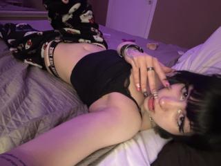 AshleyAlt Webcam Porno Live - Photo 20/21