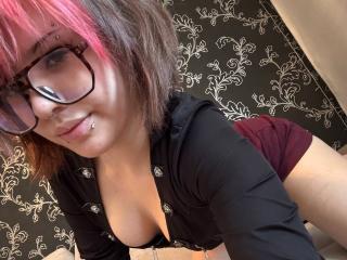 ShanonCare Blowjob XXX Cams - Photo 4/21