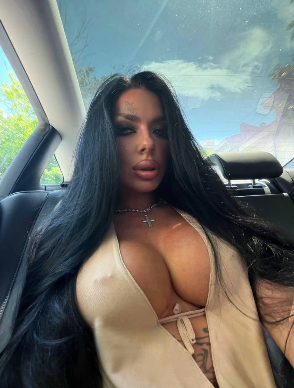 webcam model SonyaStorm from XloveCam webcam model SonyaStorm from XloveCam