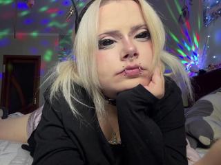 NovellaZellmer Pussy Video Webcam - Photo 4/15
