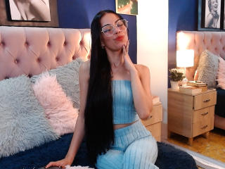 ZoeLux MILF Live - Photo 13/21