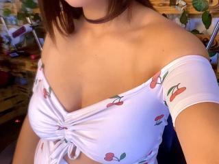 LucieMilner Anal Livecam - Photo 12/21