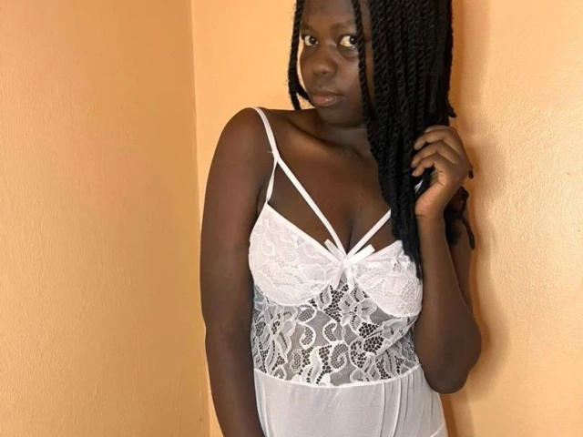 EbonyNice-hot — live cam photo 2