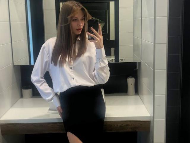 CristalAispuro — live cam photo 1