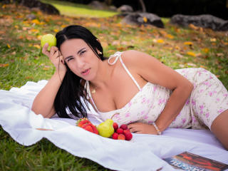 JadeFoster Image Gallery