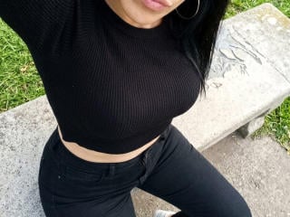 SyntiaLm Blowjob XXX Cams - Photo 4/5