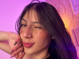 SophieBeaumont Blowjob XXX Cams - Photo 5/21