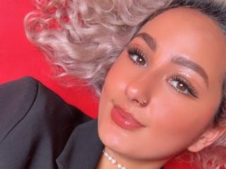 ElenaSaenz Boobs Liveshow - Photo 18/21