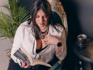 ZoeyGrey MILF Live - Photo 9/21