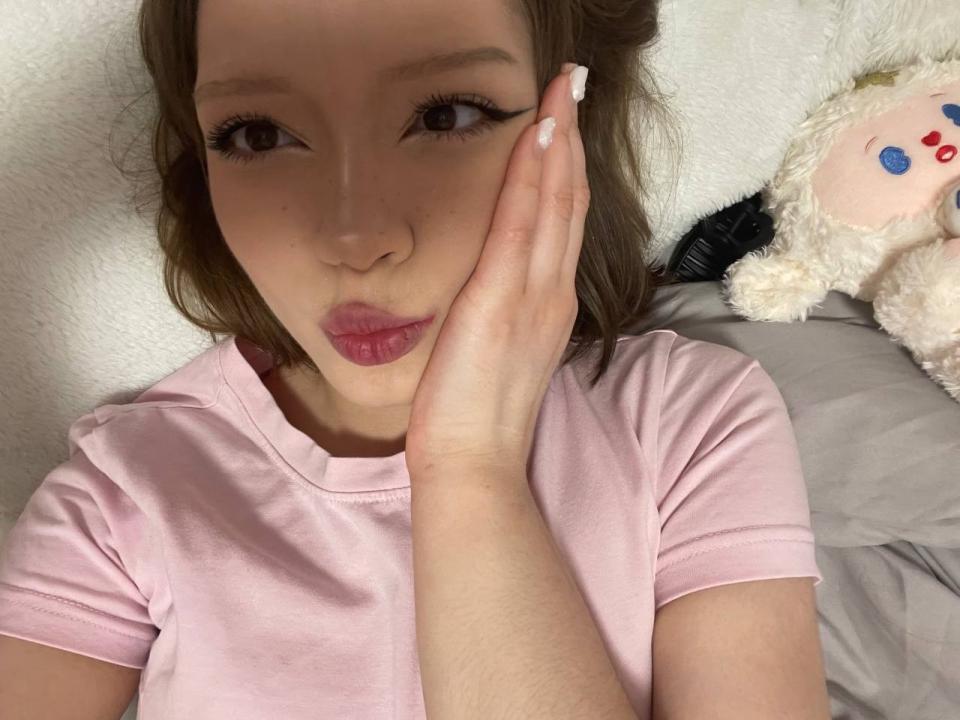PreciousKinatyan — live cam photo 1