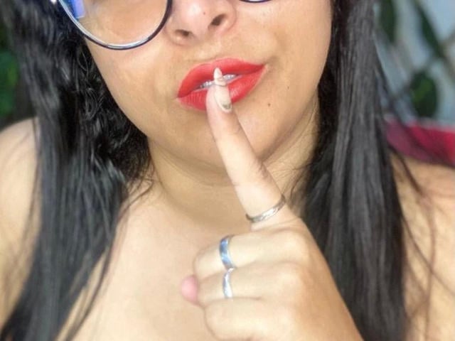 QueenValentina-hot — live cam photo 4