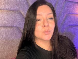 EmaJames Boobs Liveshow - Photo 8/21
