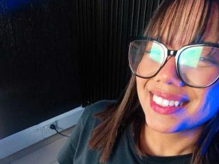 ZaraBlaze MILF Live - Photo 19/21