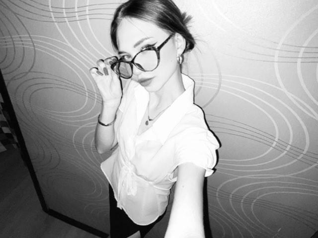 ErmelindaBohnsack — live cam photo 4