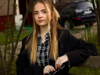 MarlanaBub - Live sex cams model