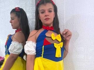 RilleyFoyx Sex Brunette - Photo 7/21