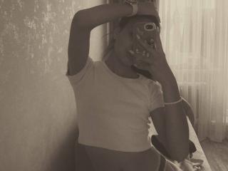 DorineJennelle Amateur Live Webcam - Photo 4/13