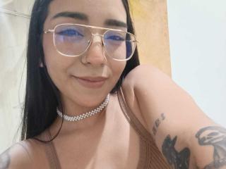 MilaThorne Hot Liveshows - Photo 12/21