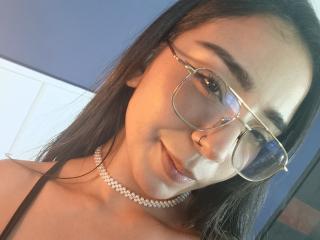 MilaThorne Hot Liveshows - Photo 8/21