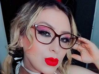 SophiaHotty69 Blowjob XXX Cams - Photo 9/11