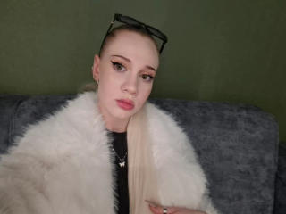 LindaxxCrow Anal Livecam - Photo 7/8