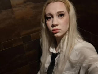 LindaxxCrow Image Gallery