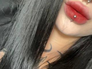 LynnaMitton - Live sex cams model