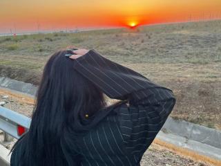 LynnaMitton - Live sex cams model