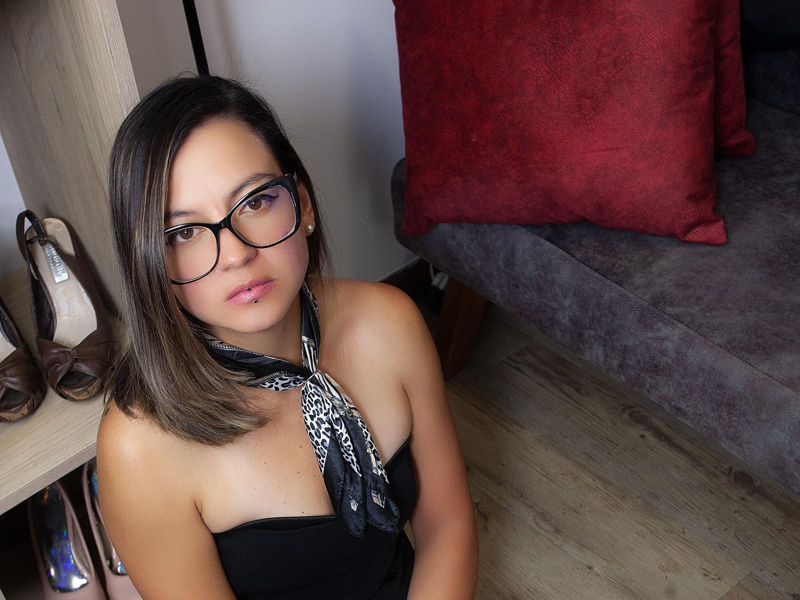 ArianaBlonde — live cam photo 1