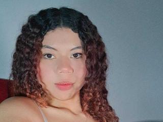 SofiaJackson Blowjob XXX Cams - Photo 15/21