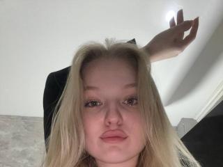 NievesMegee Pussy Video Webcam - Photo 19/21