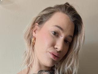 MadameSandra Image Gallery