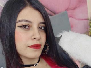 YinelaOslenX Dating Adult Porn - Photo 7/21