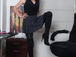 AfroditaRgenis Webcam Porno Live - Photo 19/21