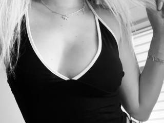 SugarrX Blowjob XXX Cams - Photo 6/21