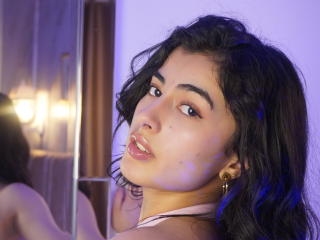EmmaBeaumont Boobs Liveshow - Photo 11/21