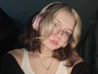 DorcasHarmen Amateur Live Cam - Photo 18/21