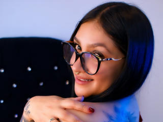 MiaaVixen - Live sex cams model