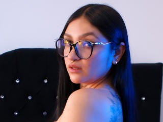 MiaaVixen - Live sex cams model