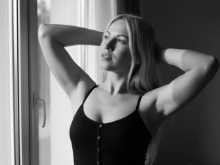 MyaHott Image Gallery