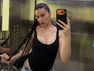 ArielGemme Webcam Porno Live - Photo 8/21
