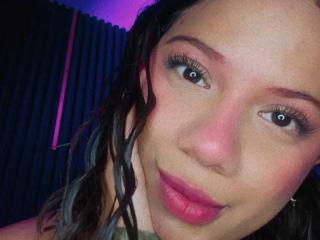 ZaraBlaze MILF Live - Photo 21/21