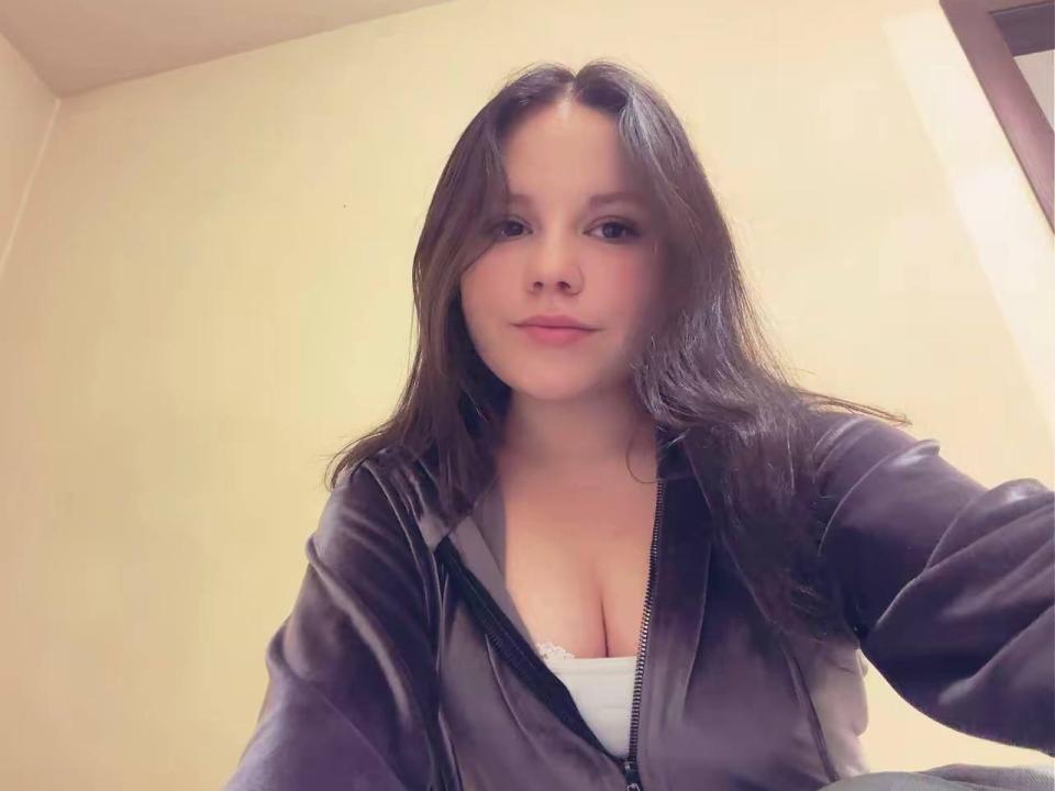 IolaLandauer — live cam photo 2