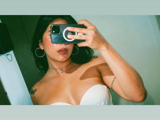 ElizabethMacy Seins Liveshow - Photo 8/21
